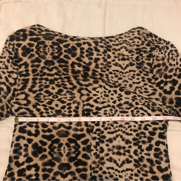 3/40$ Suzy Shier - Leopard Pattern 3/4 Sleeve - Picture 3 of 5